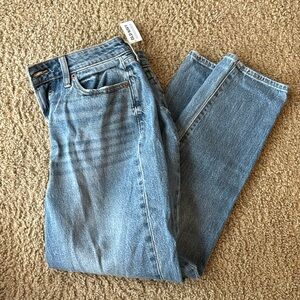 Brand New Old Navy Jeans! Curvy OG Straight Jean in size 4 👖